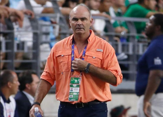 Iván Sopegno renuncia al banquillo de la selección de Guatemala