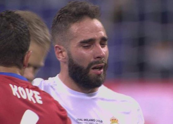 Carvajal se retiró llorando en la final de Champions