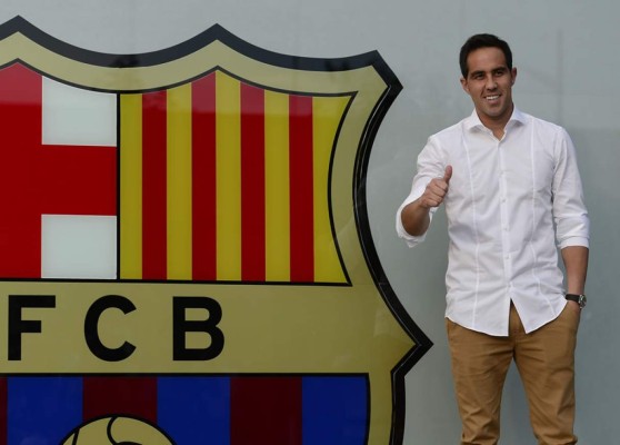 Claudio Bravo ya está en Barcelona