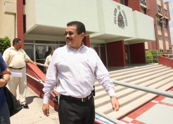 Culpable exsecretario de Educación por abuso de autoridad