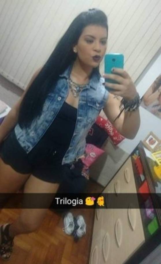 La joven contó que en una fiesta realizada el sábado en un club de Brasil, Bolt la contactó con un miembro de seguridad y fue así que se dio el encuentro.