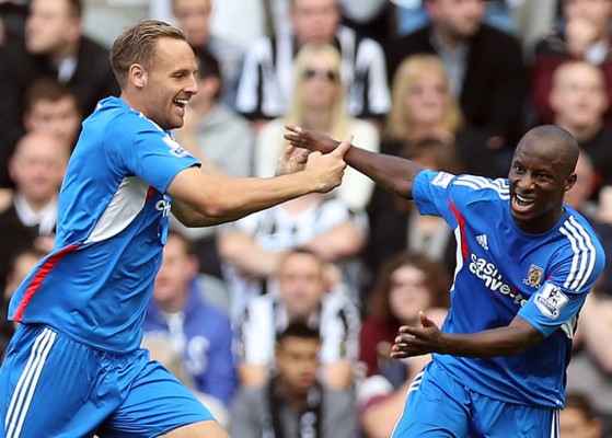 Hull City logra importante victoria de visita sin Maynor Figueroa