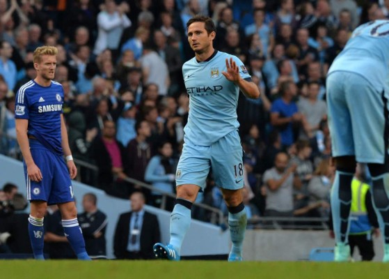 Lampard frena a 'su' Chelsea, que se mantiene líder de la Premier