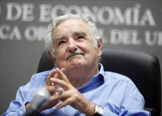 Mujica destaca a Uruguay como el país 'más republicano de América del Sur'