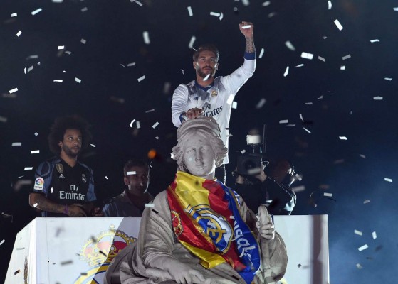 Sergio Ramos celebró el título cantando Despacito en Cibeles