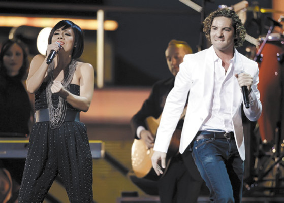 Juan Gabriel estremece los Grammy Latinos 2009