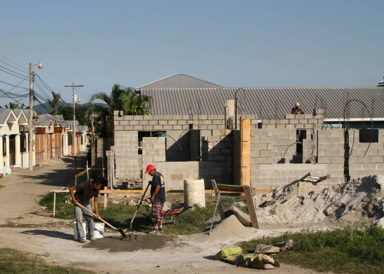 Unos L1,280 millones se han invertido en sector vivienda