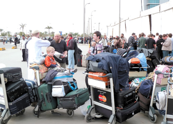 Crisis en Egipto propicia alza de combustibles