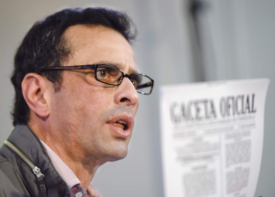 Capriles reta a Nicolás Maduro: 'Vaya preparando los tanques de guerra”