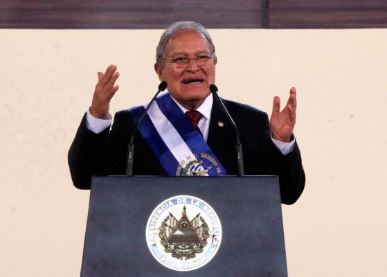 Sánchez Cerén promete más cambio social y combatir corrupción e inseguridad