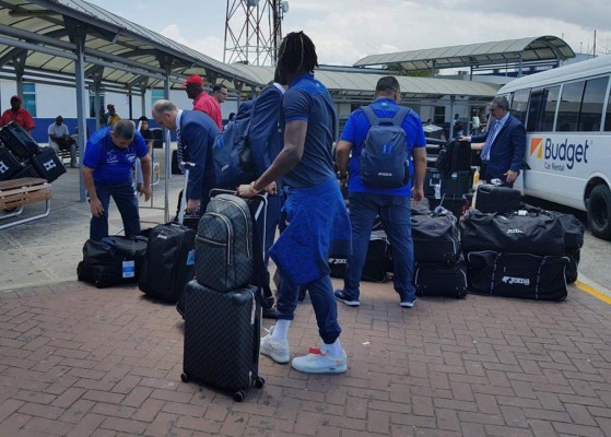 Selección de Honduras llegó a Houston y ya piensa en Curazao