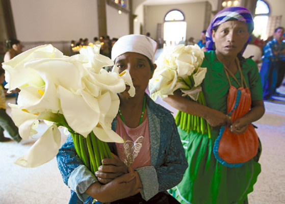 Honduras pide por la paz a la Virgen de Suyapa