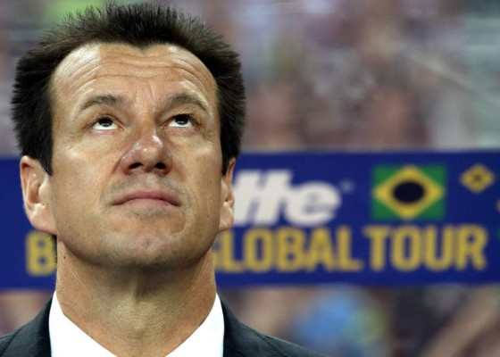 Dunga promete que Brasil intentará hacer olvidar el 1-7 ante Alemania