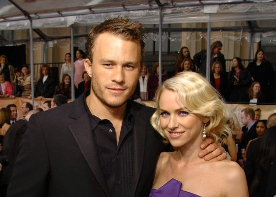Naomi Watts rinde tributo a su exnovio Heath Ledger