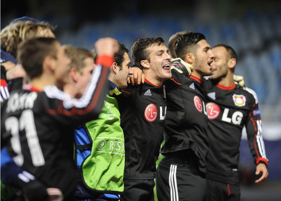 Bayer Leverkusen clasifica al octavos de final