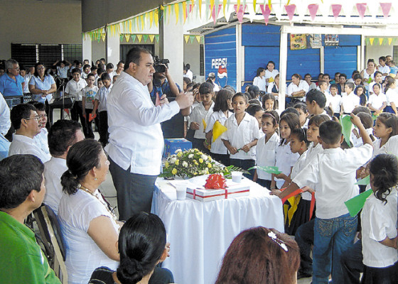 Reinician trabajos en escuela progreseña