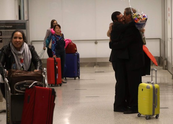 EUA restablece las visas revocadas por el decreto de Trump