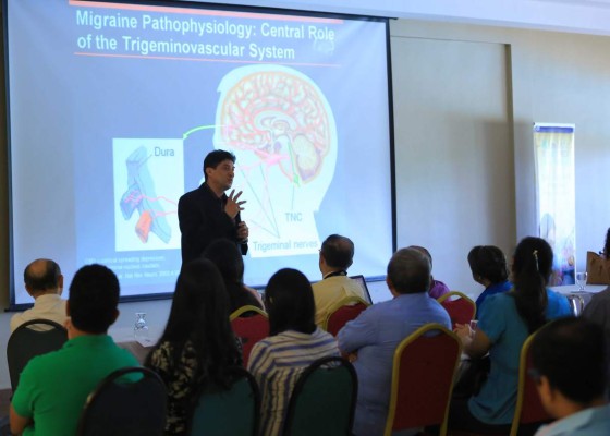 Uso excesivo de la tecnología provoca migraña en jóvenes