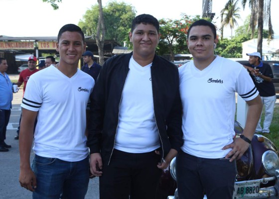 Entrada de la clase 2017 de la Happy New Dawn