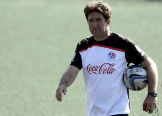 Vargas: 'Cuando veo las 28 copas y otras más te impresiona la verdad'