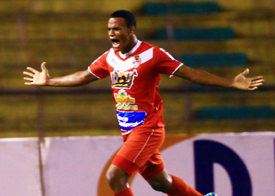 Rony Martínez levanta a la Real Sociedad y deja más tocado al Marathón