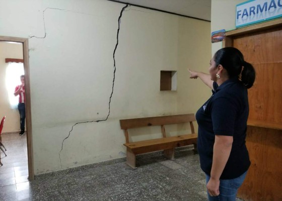 A punto de colapsar centro de salud de Santa Bárbara por falla geológica