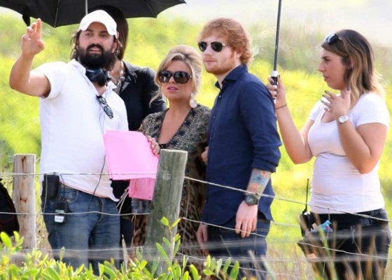 Ed Sheeran se pone dramático para su debut en TV