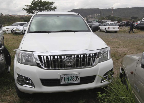 Caen dos policías y transportista en banda de extorsionadores