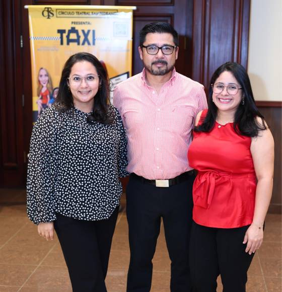 Reny Salinas, Carlos Ferrera y Gabriela Ferrera