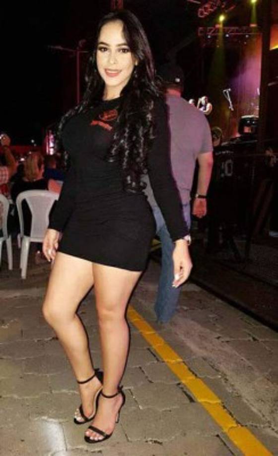 NEW YORK, NY - JUNE 14: Carolina Herrera arrives to the 2017 Fragrance Foundation Awards at Alice Tully Hall on June 14, 2017 in New York City. (Photo by James Devaney/GC Images)