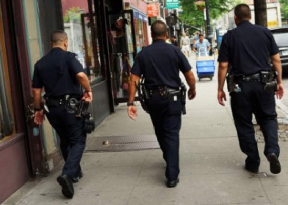 Agredir a un policía será considerado crimen de odio en Luisiana