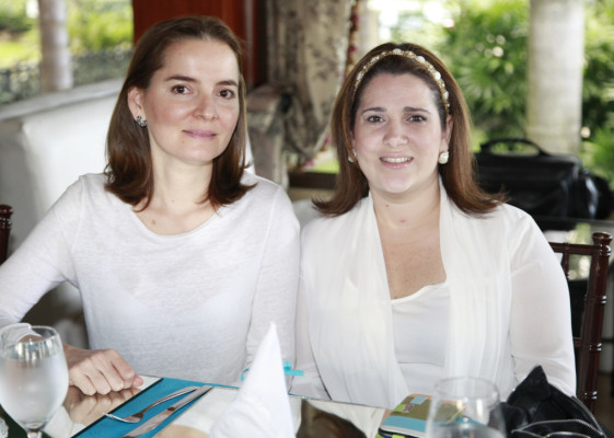 Román Valenzuela Pineda esta por nacer