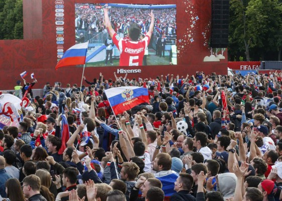 Música y goles, Rusia armó una fiesta total en el inicio de 'su' Mundial