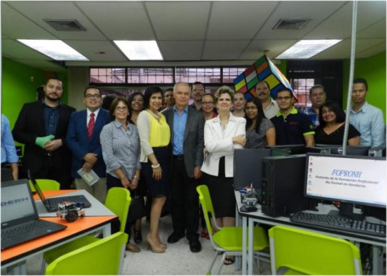 Impulsan proyecto de salones virtuales para fortalecer a jóvenes emprendedores