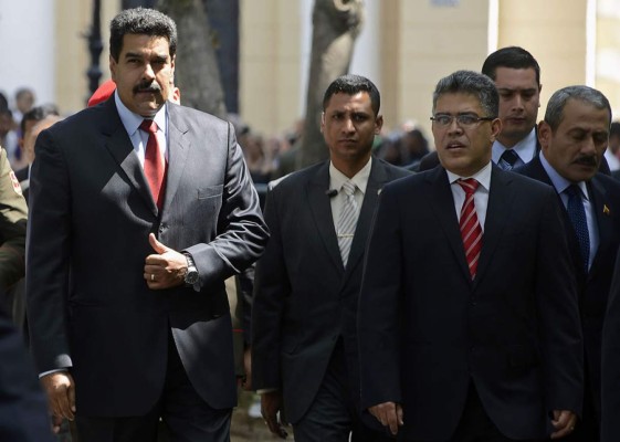 Maduro y oposición acuden a reunión negociada por Unasur en Venezuela
