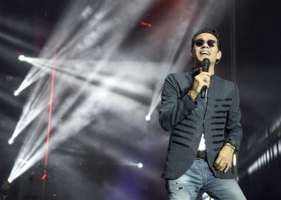 BARCELONA, SPAIN - JULY 01: Marc Anthony performs in concert at the RCDE Espanyol football stadium on July 1, 2016 in Barcelona, Spain. (Photo by Robert Marquardt/WireImage)
