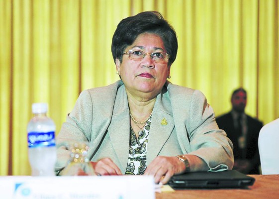 Interventora va tras empresas fantasmas