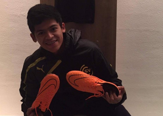 Roberto Navas, el catracho que sueña con llegar a la Bundesliga