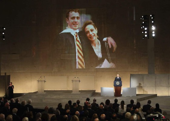 Ningún atentado iguala la fuerza del carácter de Estados Unidos: Obama