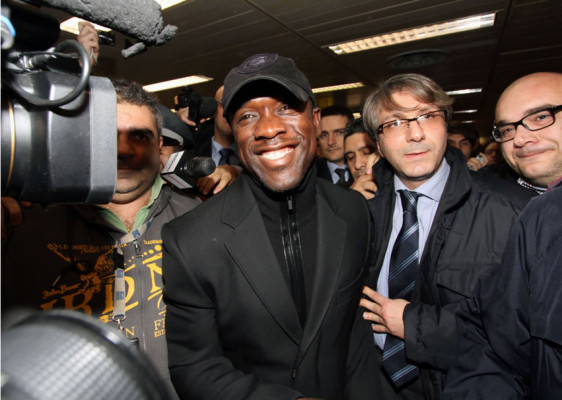 Seedorf llegó a Italia para ponerse a dirigir al Milán lo antes posible