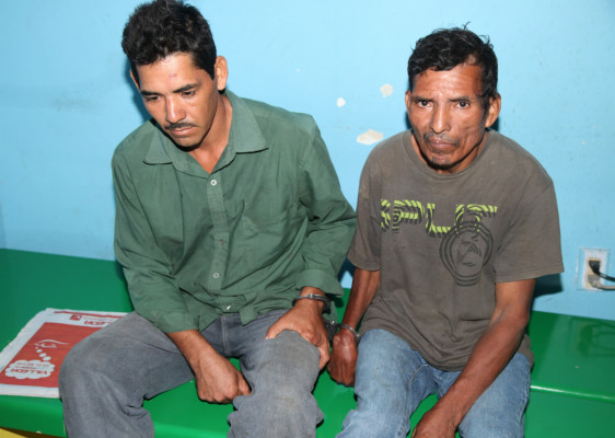 En gigantesco operativo en Cofradía dan captura a dos campesinos