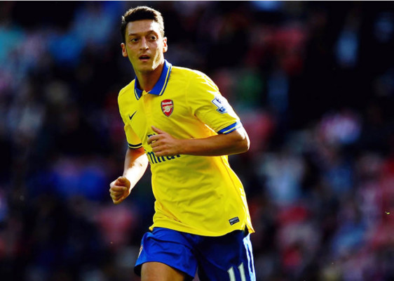 Özil: 'Cristiano es el jugador más completo del mundo'