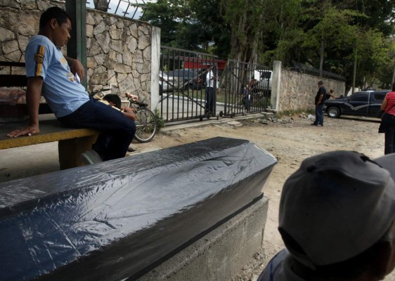 A balazos matan a pareja en Baracoa, Cortés