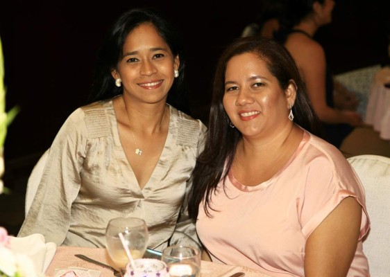 Festejo por la llegada de Eugenia Aguilar