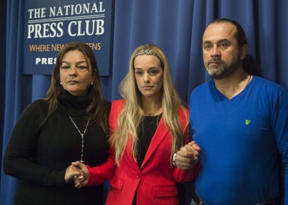 Biden recibe a esposa de Leopoldo López para tratar situación de Venezuela