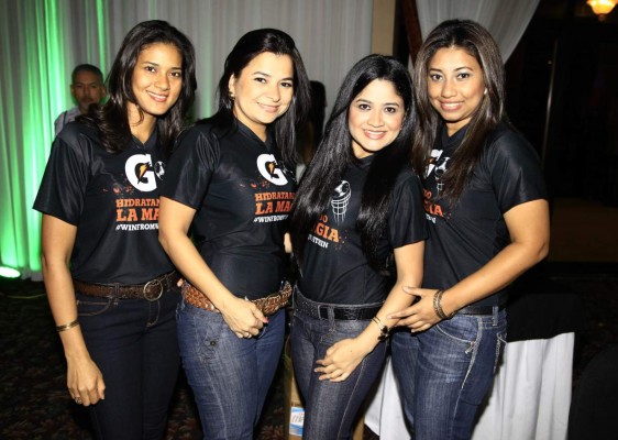 Embotelladora de Sula presenta bebida conmemorativa a Brasil 2014