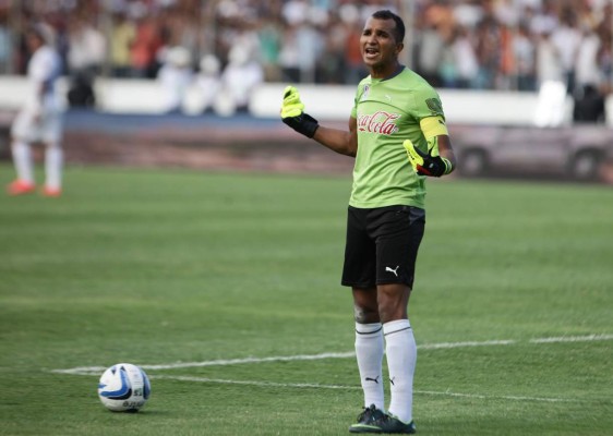 Donis Escober, el hombre de los títulos en Olimpia