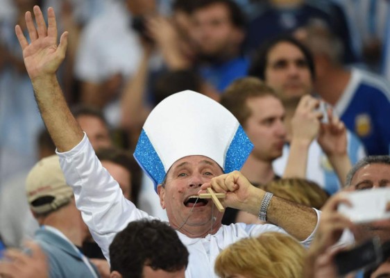Argentina revoluciona Río el día que Messi debuta en Maracaná