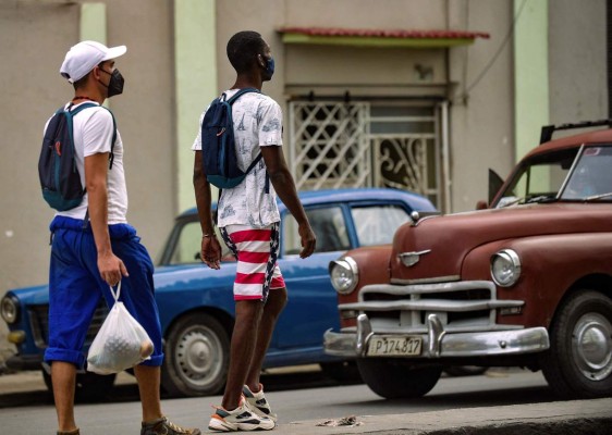 El Gobierno de Biden planea suavizar sanciones a Cuba