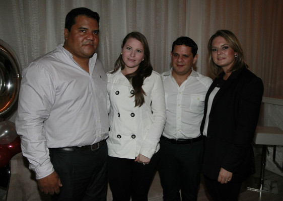 Nadia Dauabe de Canahuati festeja su cumpleaños